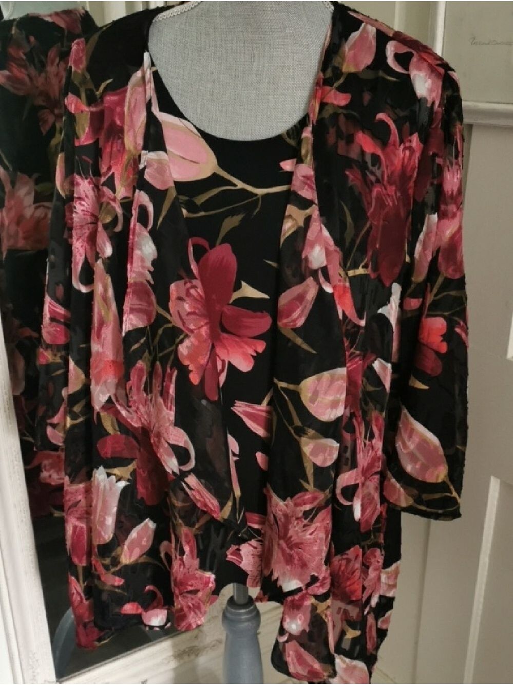 Womens 2 Piece Set TanJay Semi Sheer Chiffon Lilies Open Front Cardigan/ Tank 14